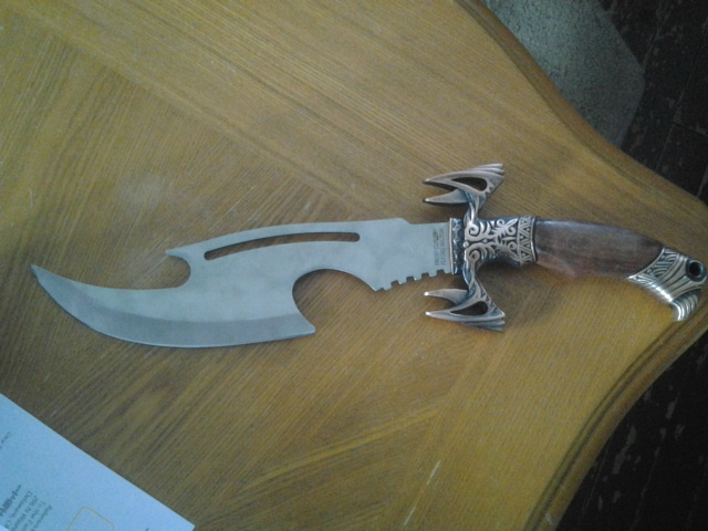 my bowie knife :3
